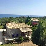 Mouses Apartments-kardamyli 卡德哈米利