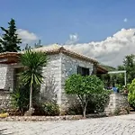 Mouses Apartments-kardamyli 卡德哈米利