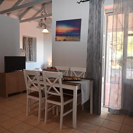 Mouses Apartments-kardamyli * Kardamyli