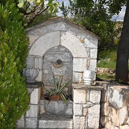 Mouses Apartments-kardamyli Vakantiehuis Kardhamili