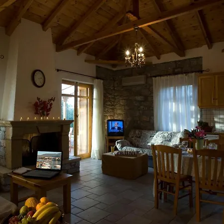 בית נופש Mouses Apartments-kardamyli קרדמילי