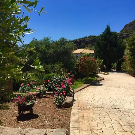 Mouses Apartments-kardamyli *