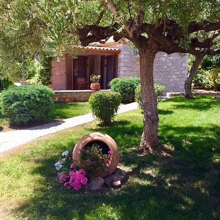 Mouses Apartments-kardamyli