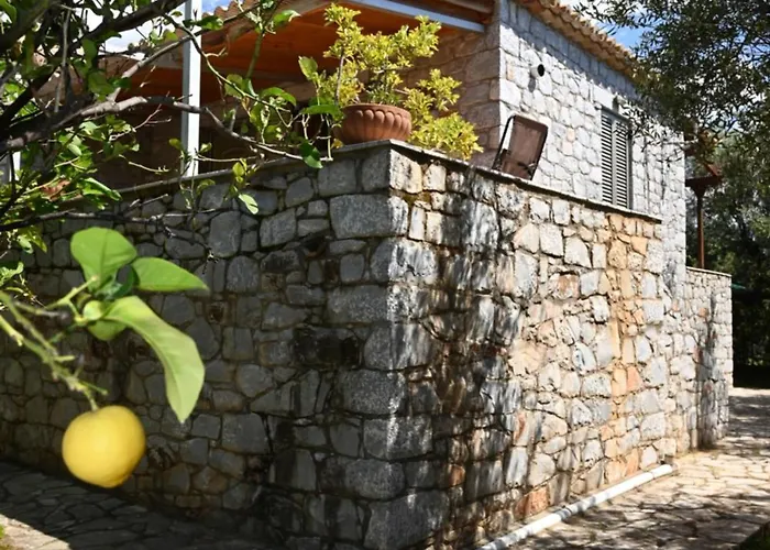 Mouses Apartments-kardamyli בית נופש קרדמילי