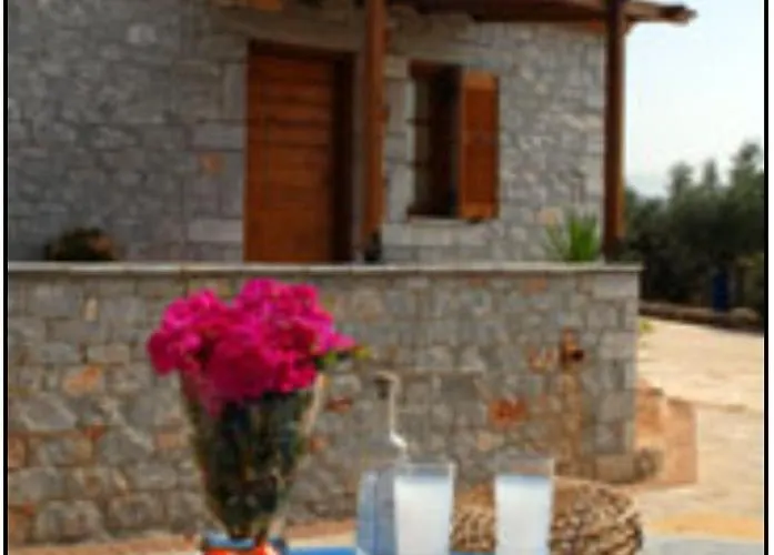 Mouses Apartments-kardamyli * קרדמילי