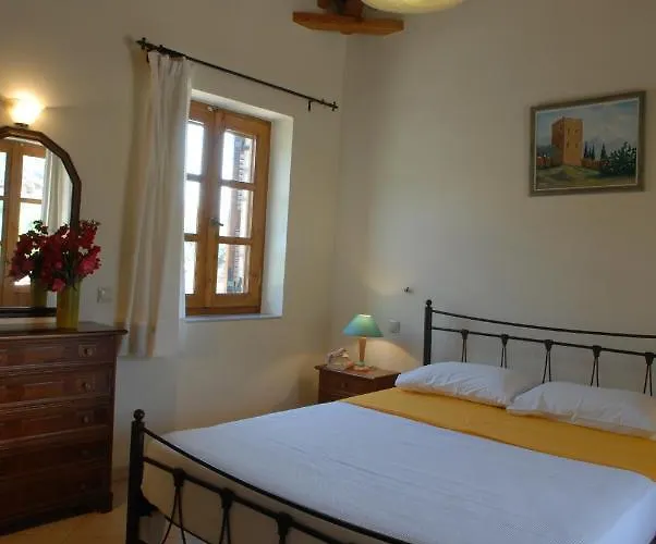 Mouses Apartments-kardamyli * Кардамили