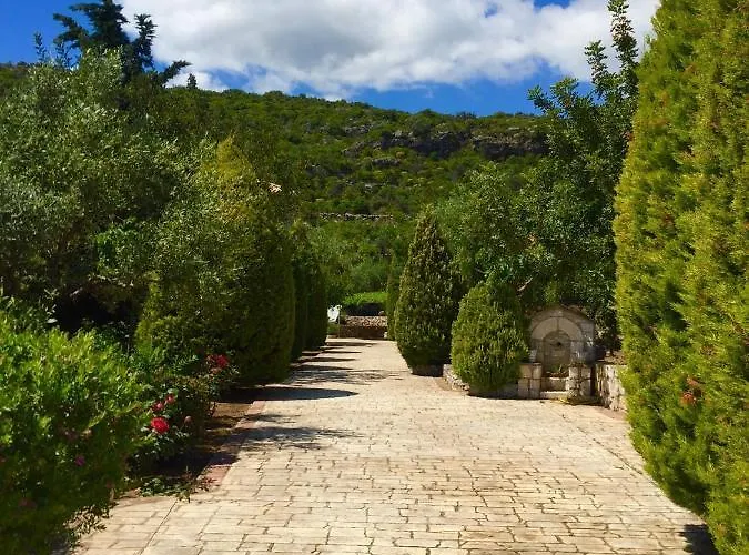 Mouses Apartments-kardamyli Vakantiehuis