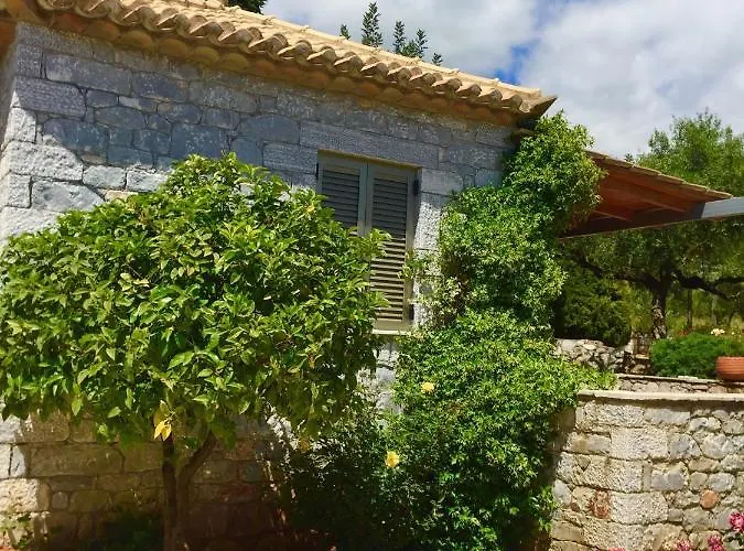 Mouses Apartments-kardamyli * קרדמילי